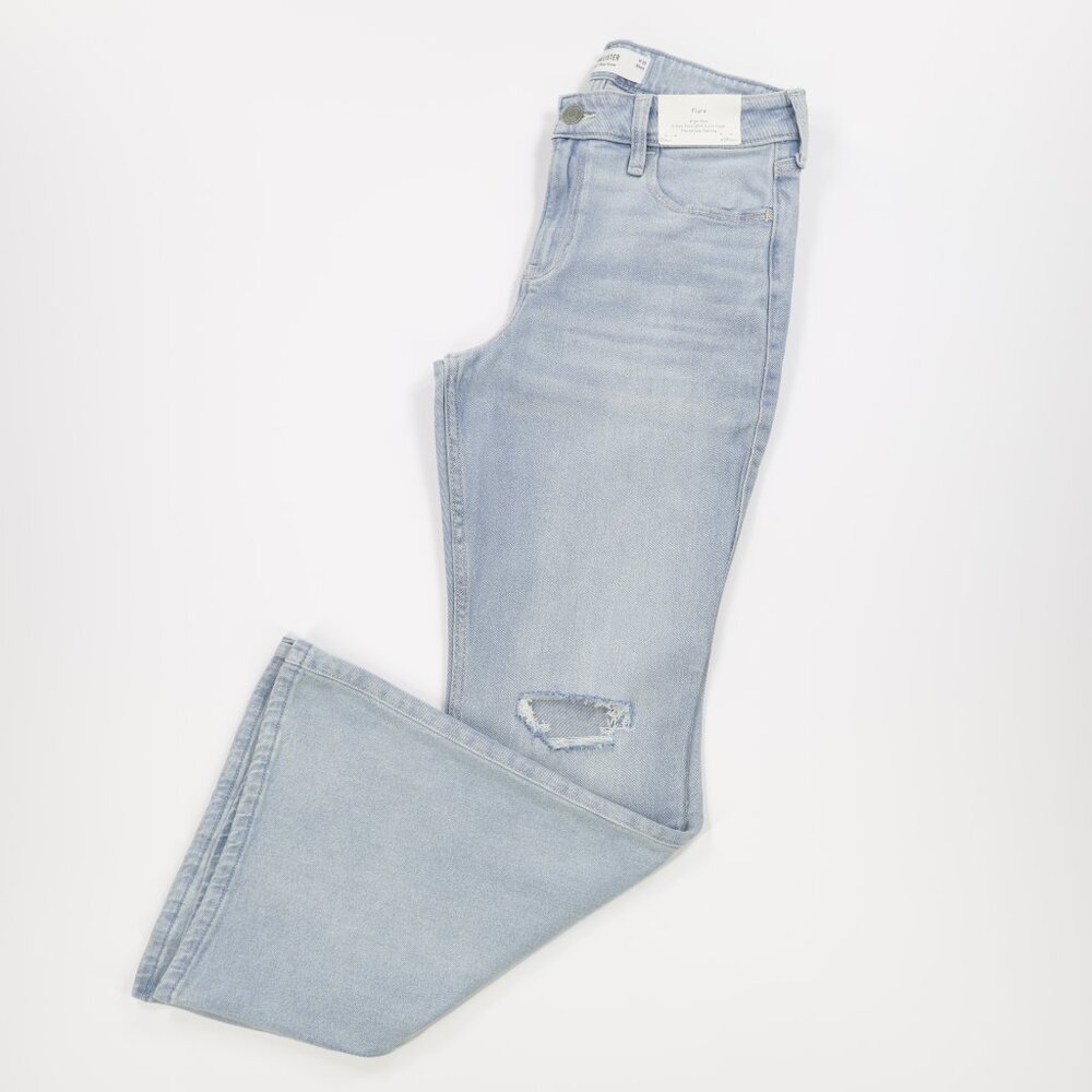 Hollister Women's High Rise Ripped Comfy Denim‎ Flare Jeans Light Wash Blue 8s